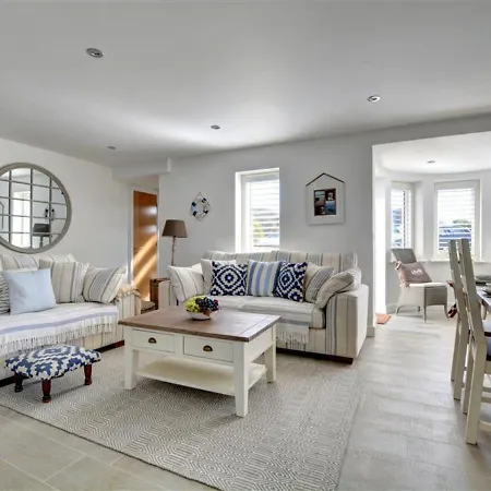 1 Seaspell Apartment Saint Merryn